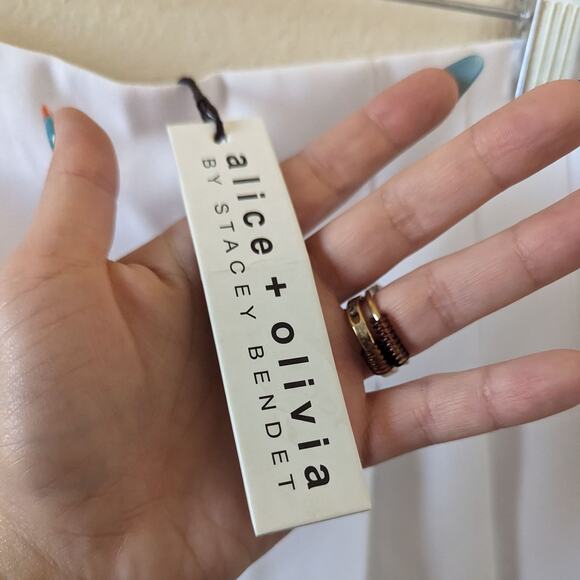 Alice + Olivia Semira Pleated White Mini Skirt NWT size 4 - Picture 3 of 7